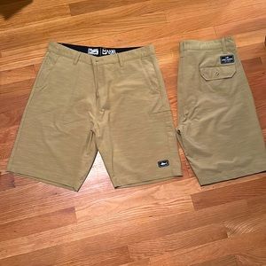 Pelagic Mako XT hybrid Shorts size 34